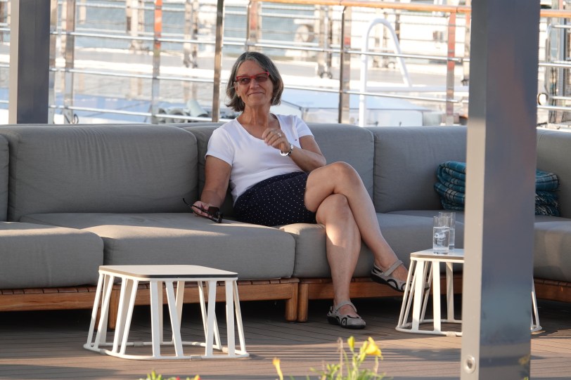 84C0C716-D392-44F8-8C93-2CD906DA3243